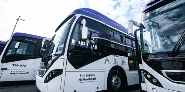 Cesión de derechos de concesión de transporte público en Nayarit y Jalisco 2025, taxi con documentos sellados